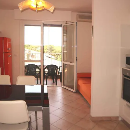 Apartments In Lignano Sabbiadoro 42725 Apartment *